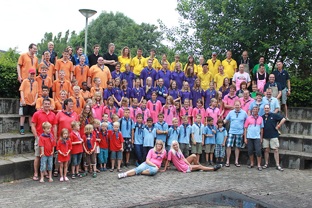 Groepsfoto Zomerkamp 2013 Groepsfoto Zomerkamp 2013